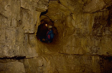 Erdmannshöhle (cave): Südgang, Schneckengang; southern passage, snail passage